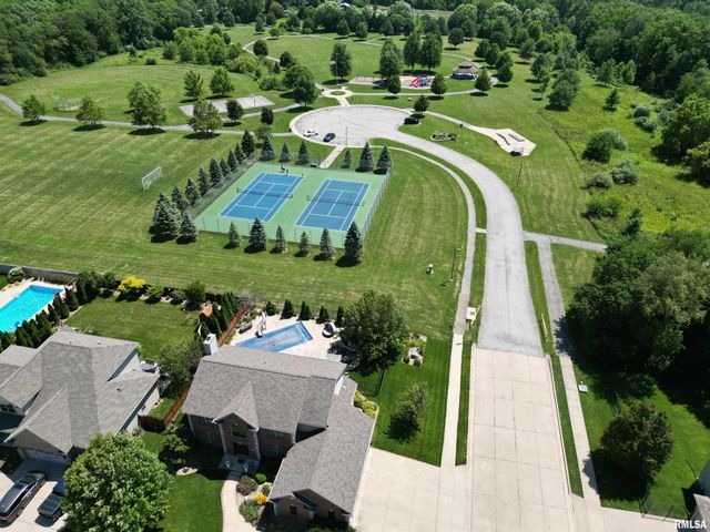 6514 W Willow Oak Court, Edwards, IL 61528