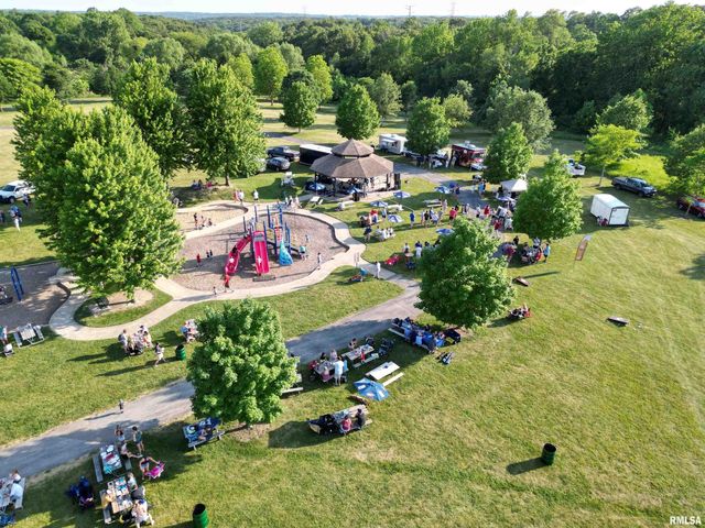 6514 W Willow Oak Court, Edwards, IL 61528