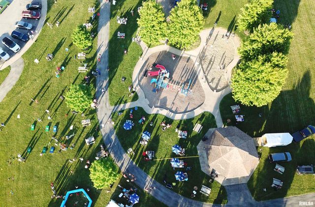 6514 W Willow Oak Court, Edwards, IL 61528