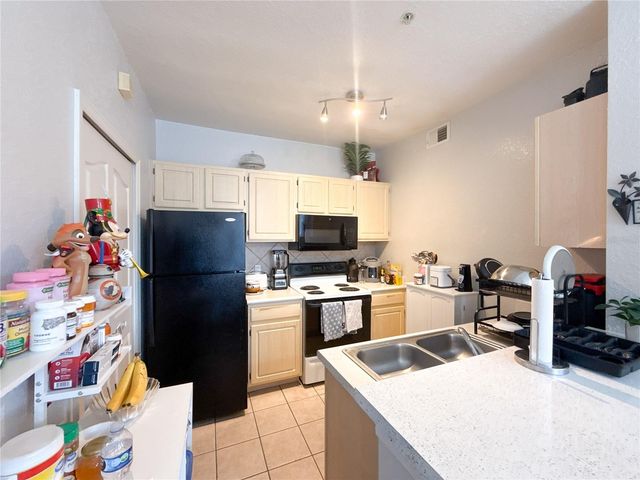 8927 LEGACY COURT 302, Kissimmee, FL 34747