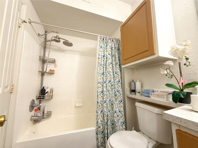 8927 LEGACY COURT 302, Kissimmee, FL 34747