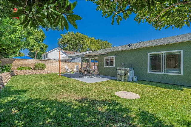 25349 Via Telino, Valencia, CA 91355
