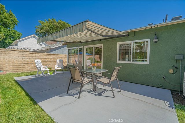 25349 Via Telino, Valencia, CA 91355