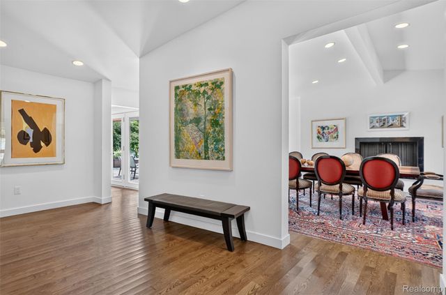 1425 Clarendon Road, Bloomfield Hills, MI 48302