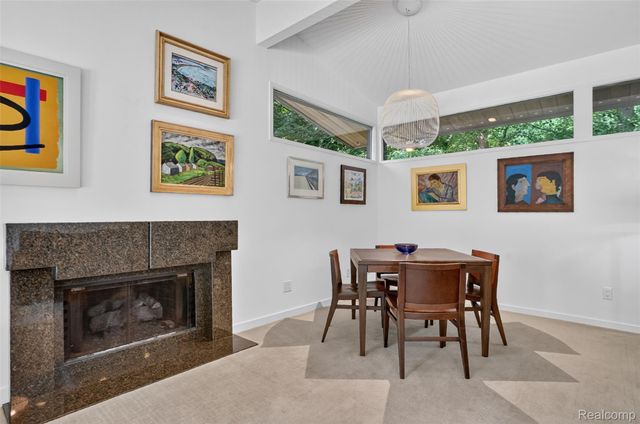 1425 Clarendon Road, Bloomfield Hills, MI 48302