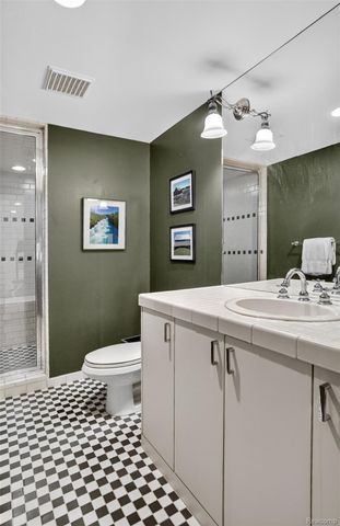 1425 Clarendon Road, Bloomfield Hills, MI 48302