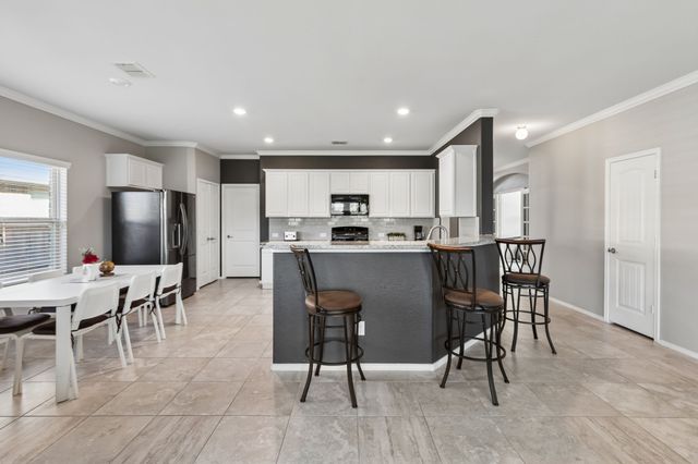 424 Eureka Court, Burleson, TX 76028