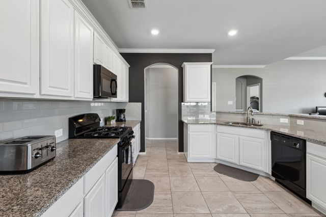 424 Eureka Court, Burleson, TX 76028