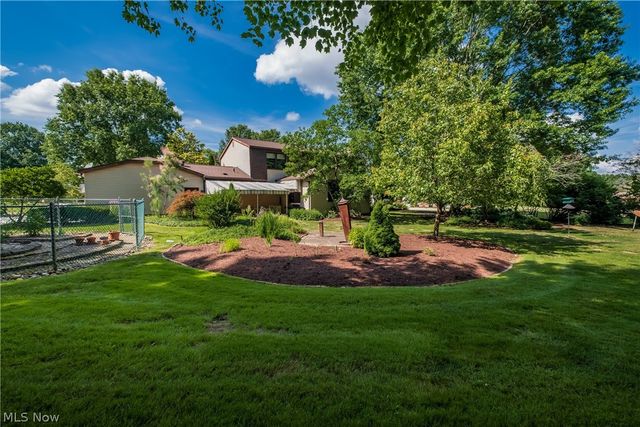1431 Springhaven Circle NE, Massillon, OH 44646