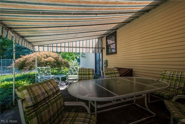 1431 Springhaven Circle NE, Massillon, OH 44646