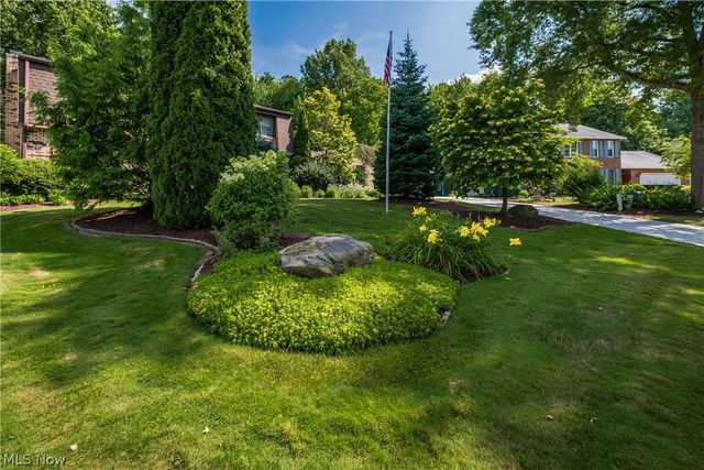 1431 Springhaven Circle NE, Massillon, OH 44646