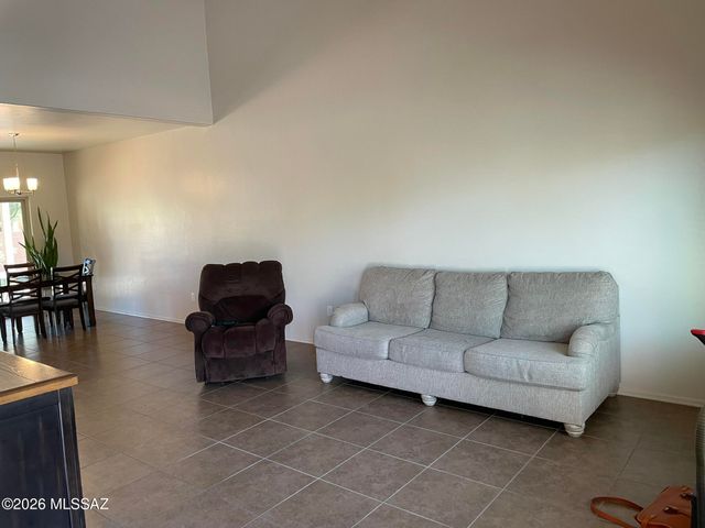 5731 E Vuelta De Nuestro Pueblo, Tucson, AZ 85756