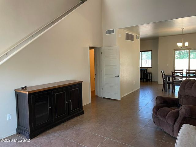 5731 E Vuelta De Nuestro Pueblo, Tucson, AZ 85756