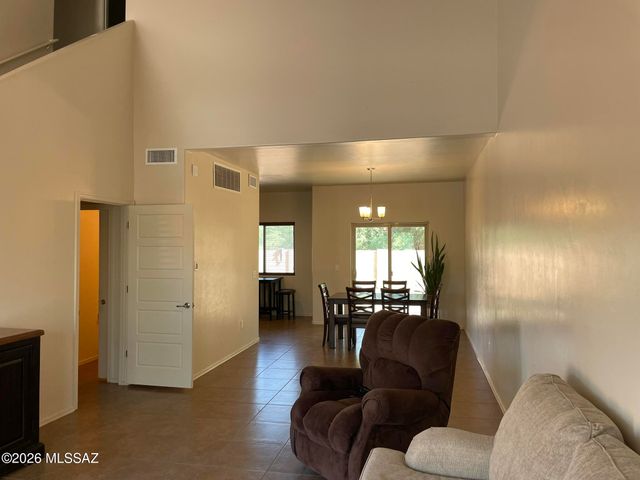 5731 E Vuelta De Nuestro Pueblo, Tucson, AZ 85756
