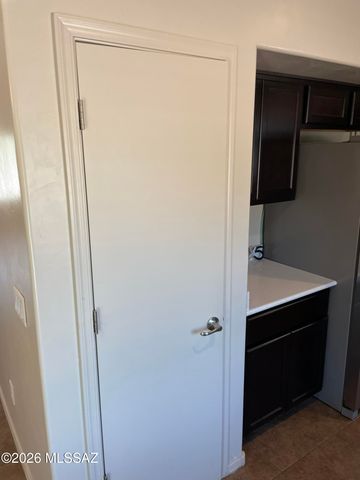 5731 E Vuelta De Nuestro Pueblo, Tucson, AZ 85756