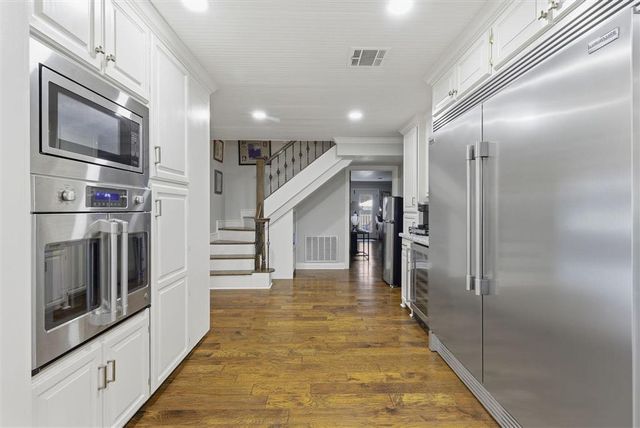 125 Highway 165, Iowa, LA 70647