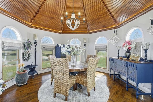 125 Highway 165, Iowa, LA 70647