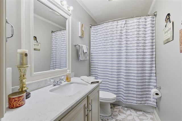 125 Highway 165, Iowa, LA 70647