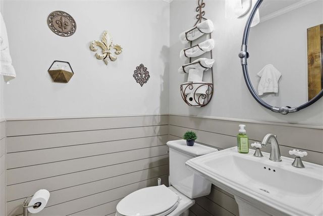 125 Highway 165, Iowa, LA 70647