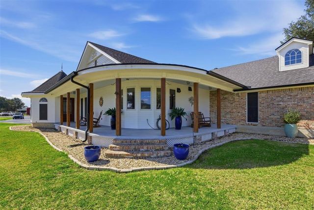 125 Highway 165, Iowa, LA 70647