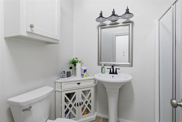 125 Highway 165, Iowa, LA 70647