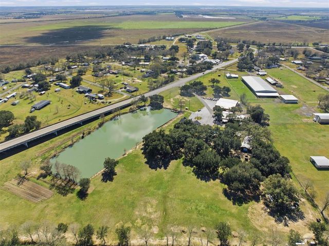 125 Highway 165, Iowa, LA 70647