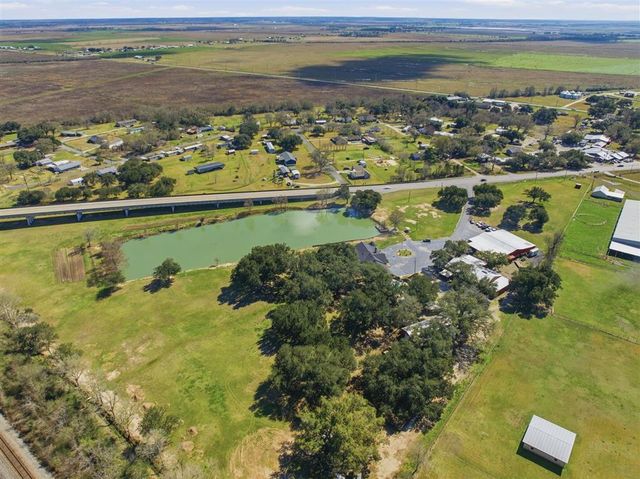 125 Highway 165, Iowa, LA 70647