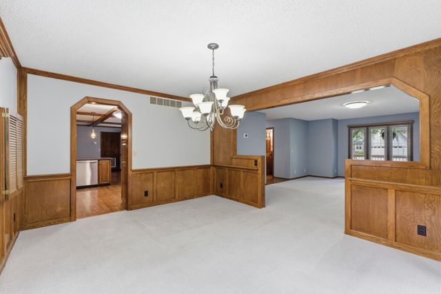 1659 S Tamarisk Dr, Wichita, KS 67230