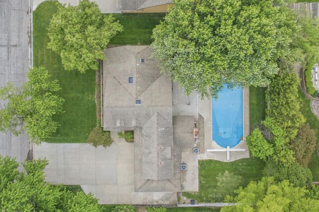 1659 S Tamarisk Dr, Wichita, KS 67230