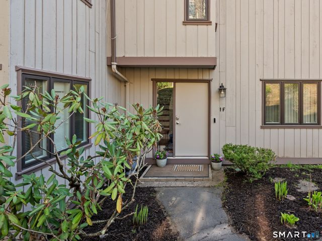 1 Talcott Ridge Road F, Farmington, CT 06032