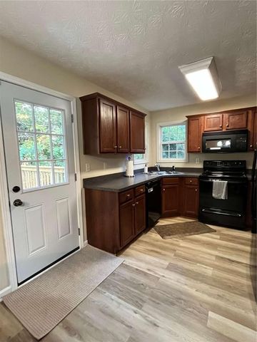 3986 King Drive, Douglasville, GA 30135