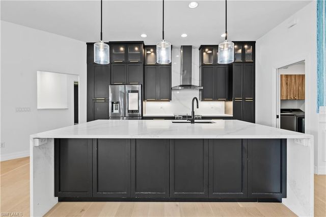 2415 W Price BLVD, North Port, FL 34286