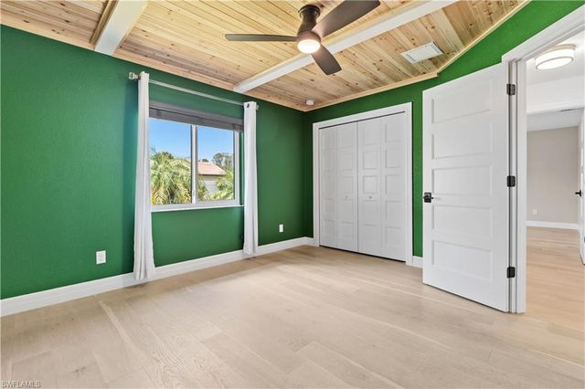 2415 W Price BLVD, North Port, FL 34286