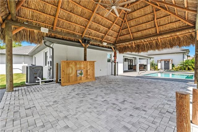 2415 W Price BLVD, North Port, FL 34286