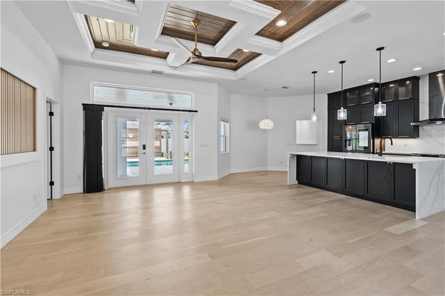 2415 W Price BLVD, North Port, FL 34286