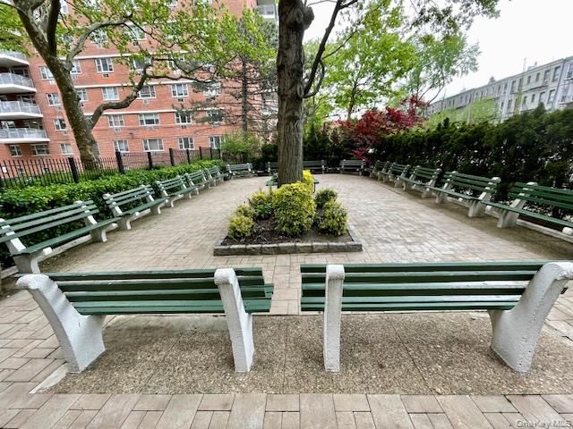 39-65 52nd Street 7E, Woodside, NY 11377