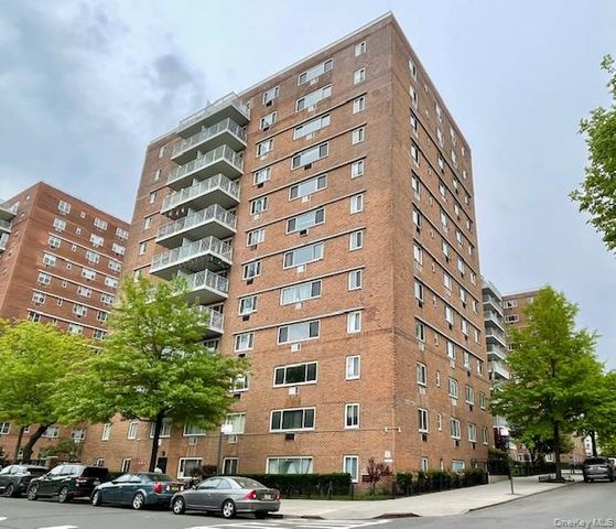 39-65 52nd Street 7E, Woodside, NY 11377