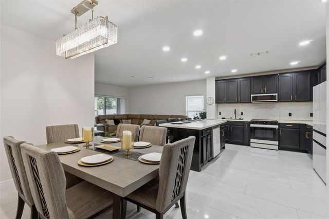 2581 WADEVIEW LOOP, St Cloud, FL 34769