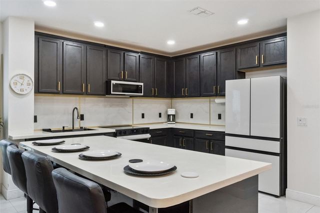 2581 WADEVIEW LOOP, St Cloud, FL 34769