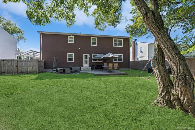 622 Old Country Road, Plainview, NY 11803