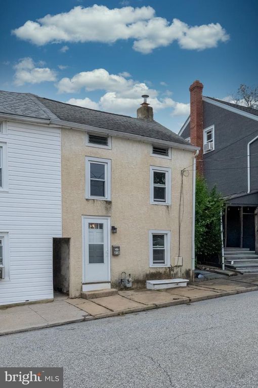 218 ANN ST, PHOENIXVILLE, PA 19460 — exterior