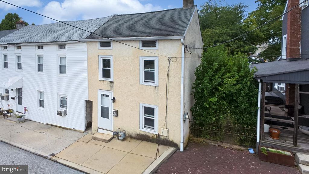 218 ANN ST, PHOENIXVILLE, PA 19460 — photo 2