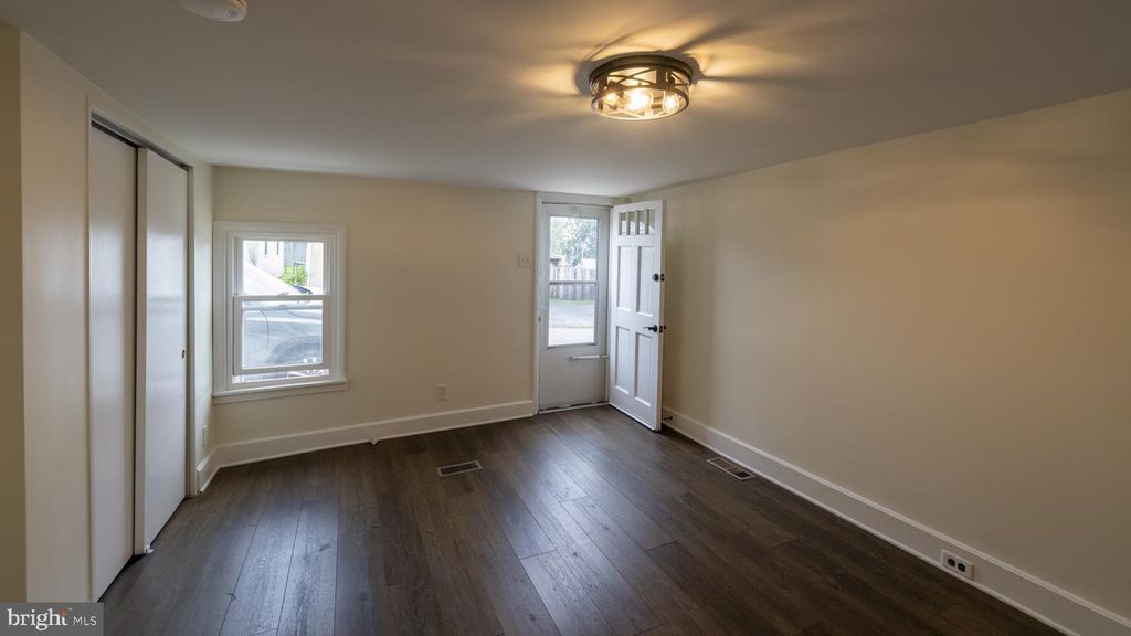 218 ANN ST, PHOENIXVILLE, PA 19460 — photo 4