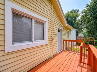 1705 E 29th Street, Des Moines, IA 50317