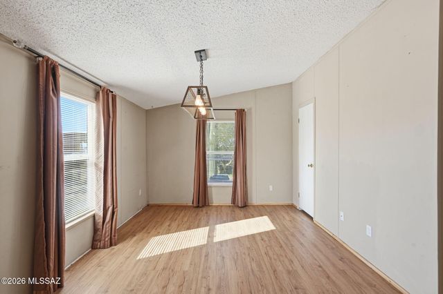 41080 E Crystal Visions Road, Marana, AZ 85658