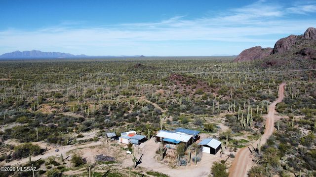 41080 E Crystal Visions Road, Marana, AZ 85658