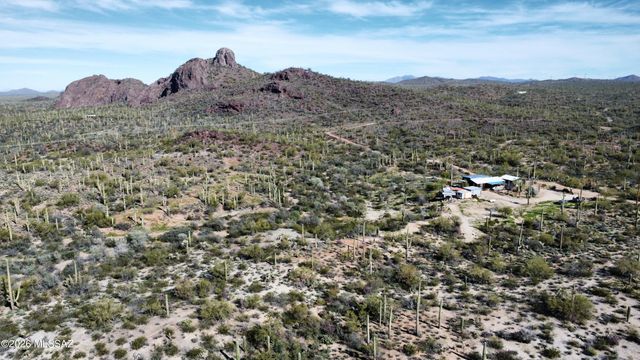 41080 E Crystal Visions Road, Marana, AZ 85658