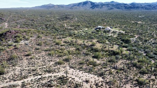 41080 E Crystal Visions Road, Marana, AZ 85658