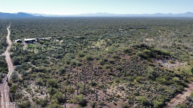 41080 E Crystal Visions Road, Marana, AZ 85658