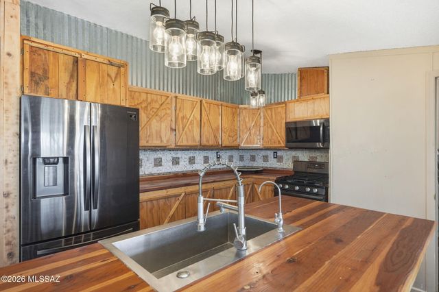 41080 E Crystal Visions Road, Marana, AZ 85658